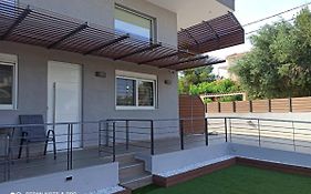 1Apartments Artemis Luxury